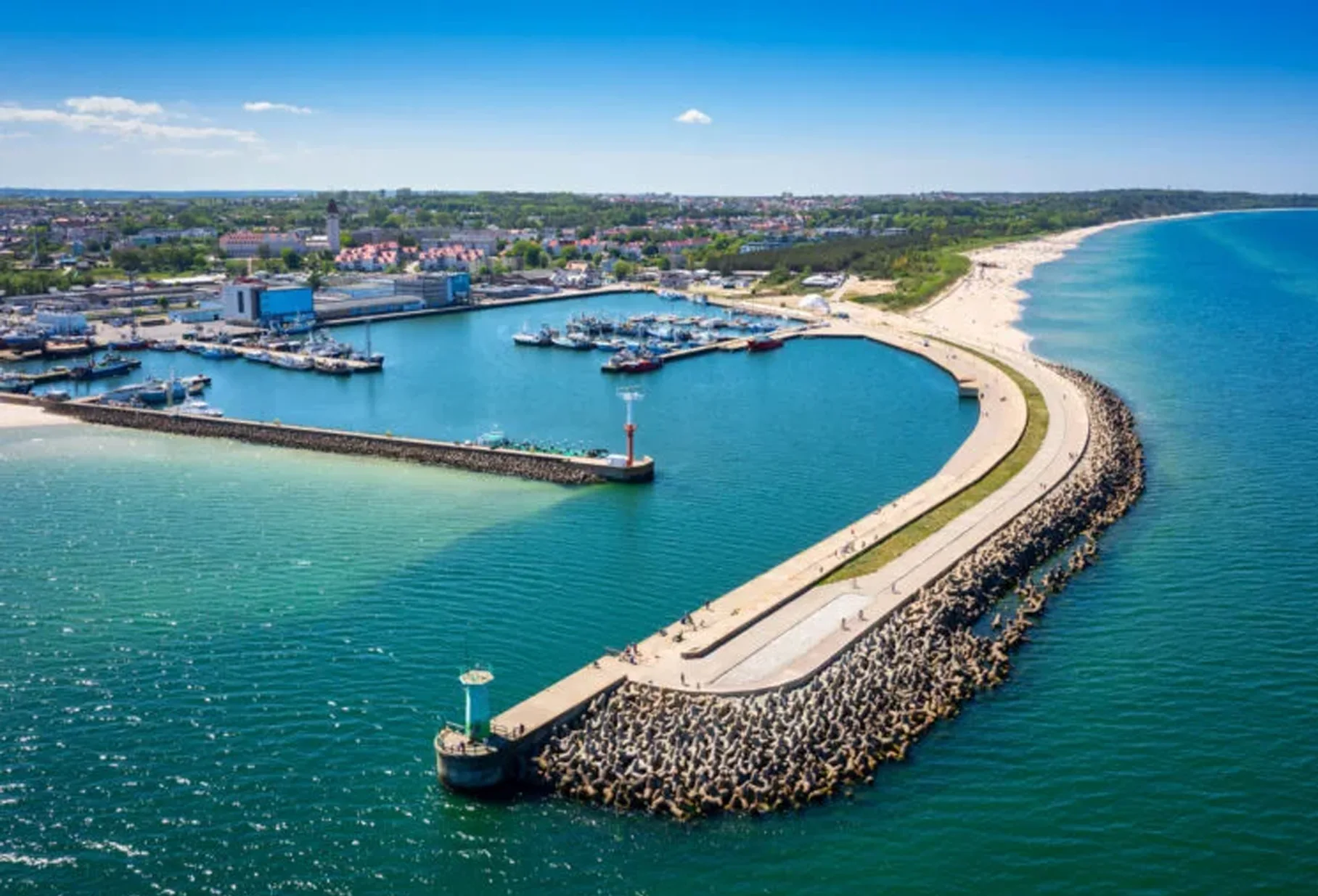 Port rybacki we Władysławowie – kutry i smażalnie ryb